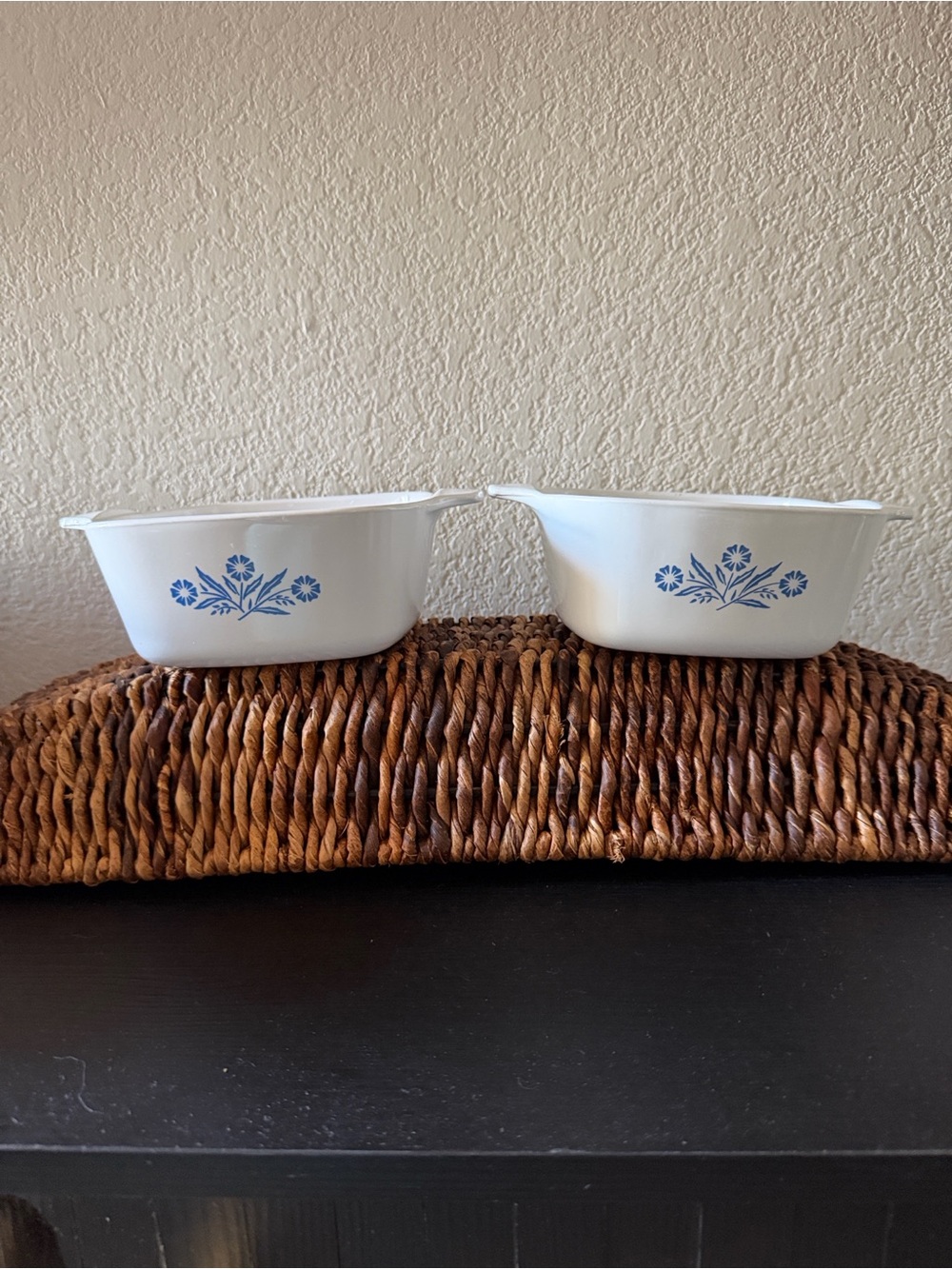 2 Corning Ware 2 3/4 cup cookware safe for microwave.  Classic design!